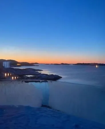 Paradise By The Seaside * Hitra