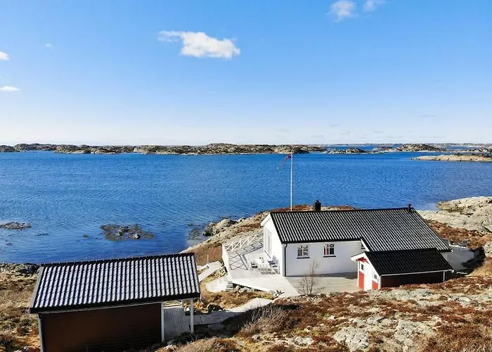 Paradise By The Seaside * Hitra